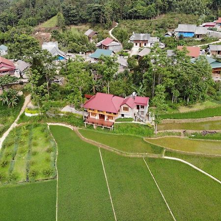 Bac Ha Threeland Homestay Екстериор снимка